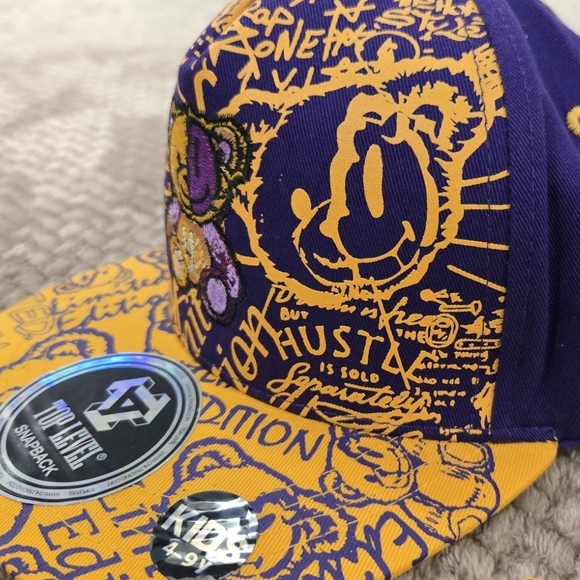 Top Level Kids Snapback Hat Purple Gold Bear Graphic Limited Edition Cap - Picture 6 of 10